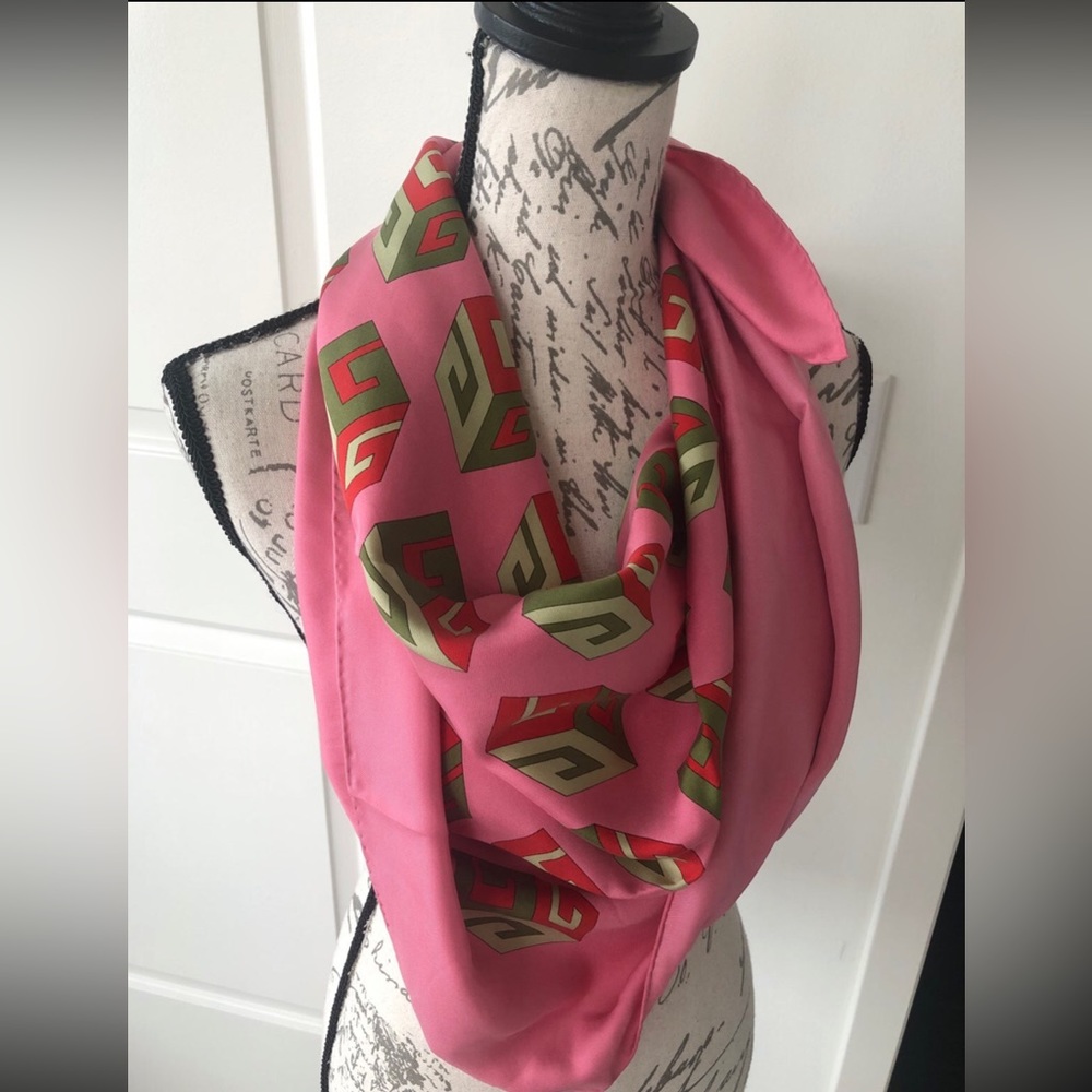 Gucci scarf NWT - Picture 2 of 8